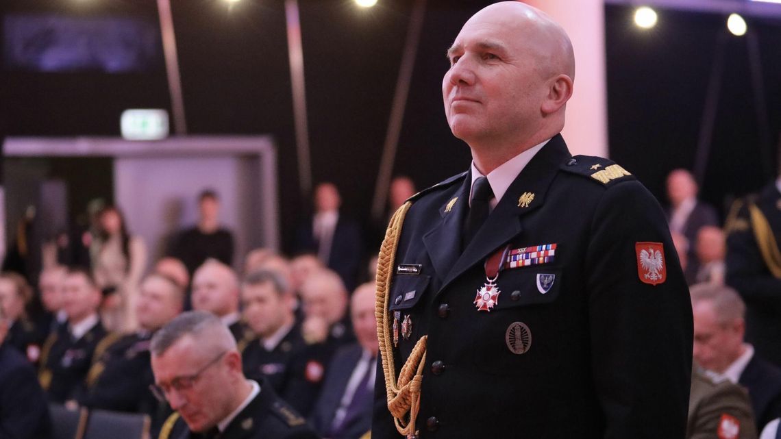 Zmiana warty u wojewódzkich strażaków. Pożegnali komendanta Zmiana warty u wojewódzkich strażaków. Pożegnali komendanta