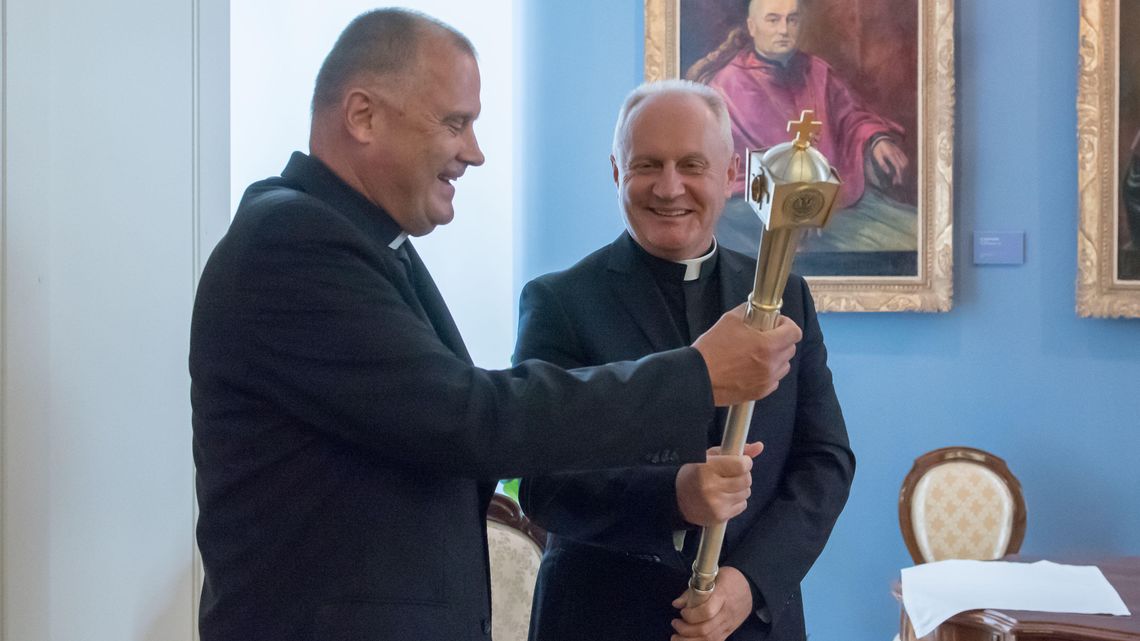 Zmiana władzy na KUL. Nowy rektor otrzymał berło i złożył Wyznanie wiary