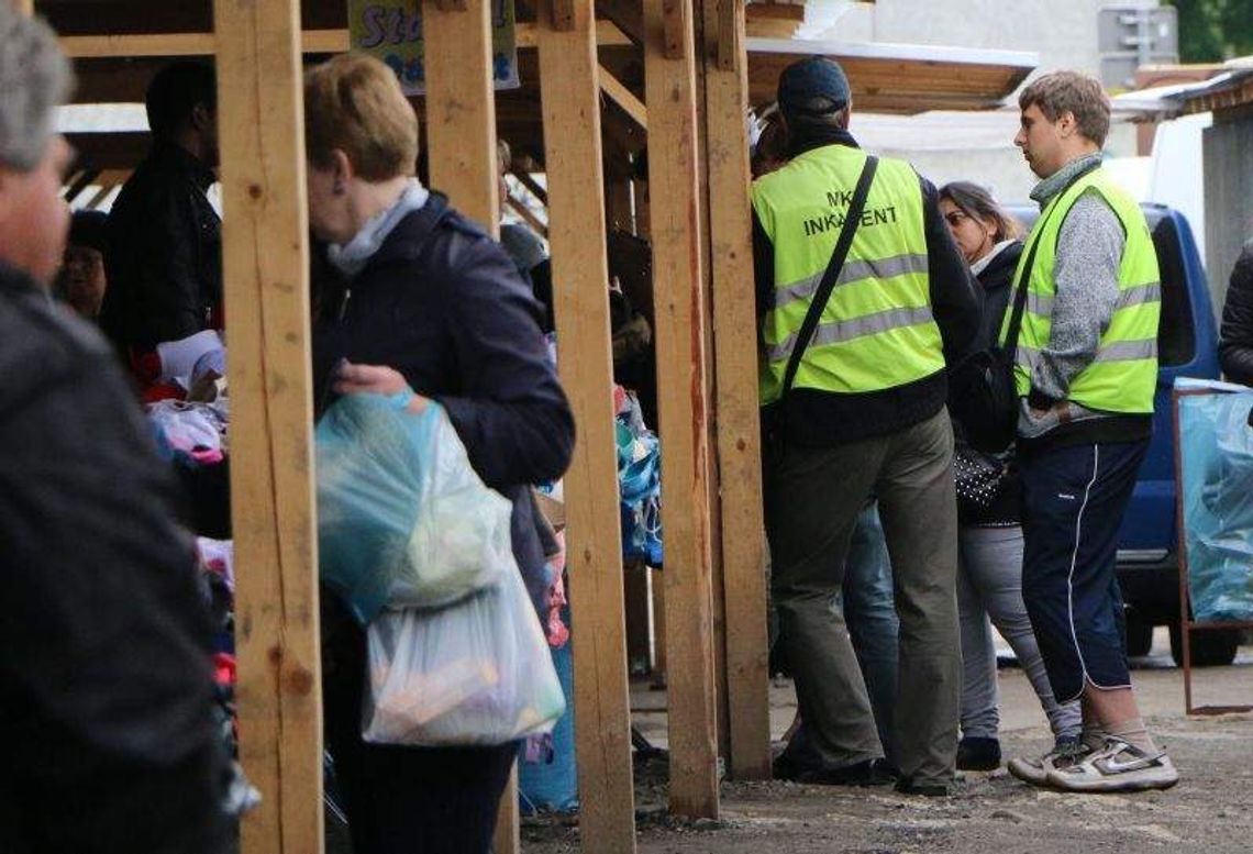 Zmiana wysokości opłat na targu z dnia na dzień. Handlarze z ul. Ruskiej protestują Zmiana wysokości opłat na targu z dnia na dzień. Handlarze z ul. Ruskiej protestują