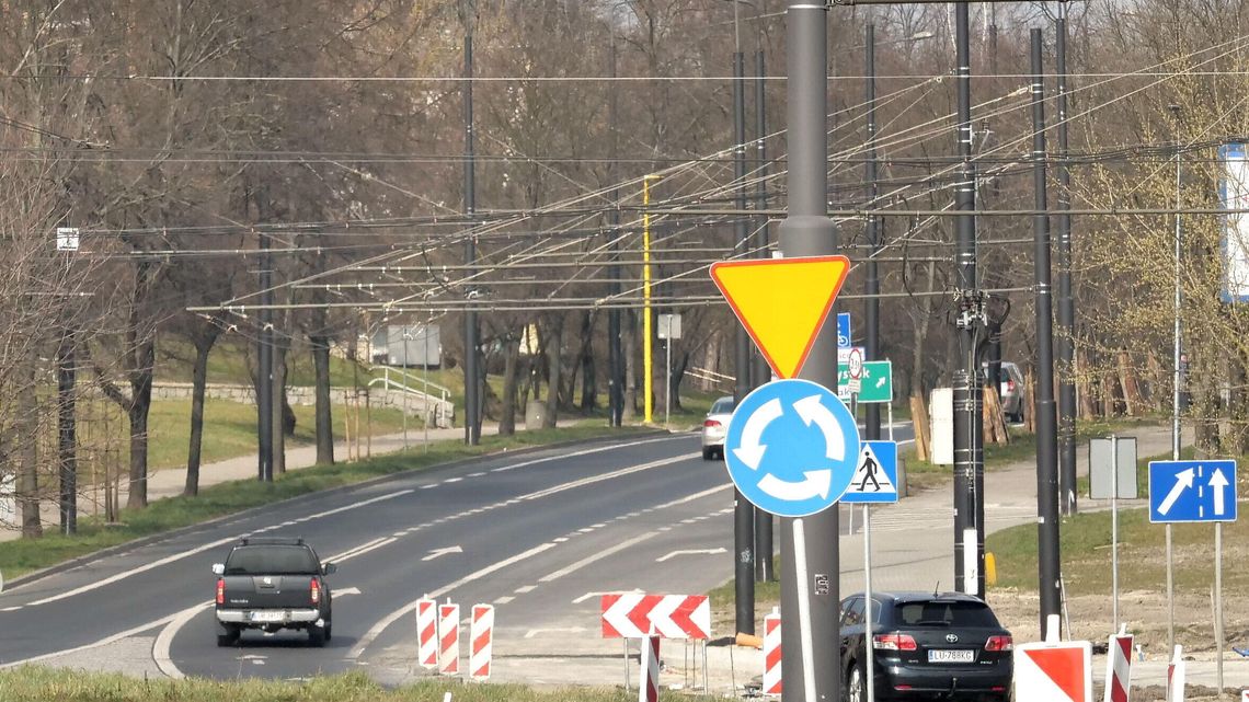 Zmiany na rondzie przy zamku potrzebne? Lubelski radny ma propozycję