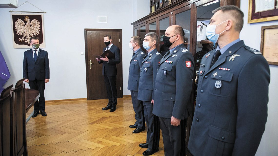 Zmiany w dęblińskiej Lotniczej Akademii Wojskowej i 4. Skrzydle Lotnictwa Szkolnego