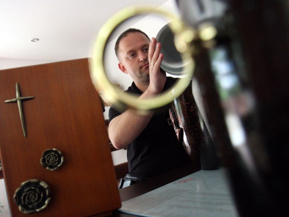 Zmiany w pogrzebach. Najpierw msza, potem kremacja