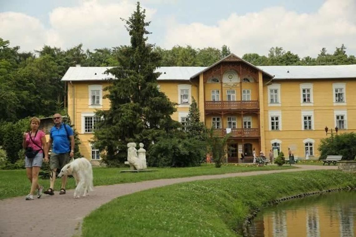 Znajdą się pieniądze na remont zabytkowego parku w Nałęczowie?