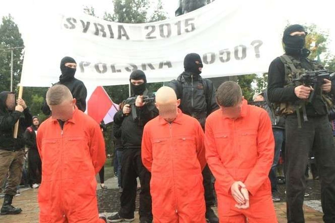 "Znajdzie się kij na islamski ryj". Prawomocny wyrok dla pikietujących w Lublinie "Znajdzie się kij na islamski ryj". Prawomocny wyrok dla pikietujących w Lublinie