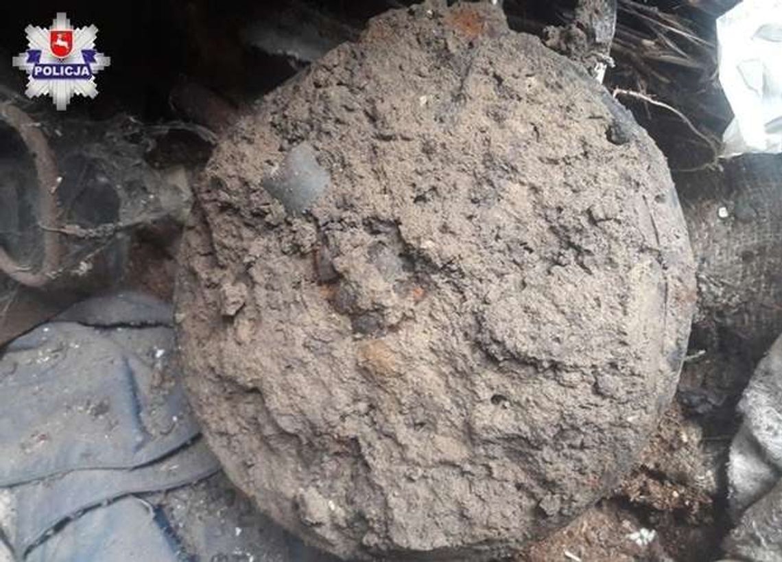 Znalazł granaty i... schował je do komórki. Nie chciał robić policjantom kłopotu przed świętami