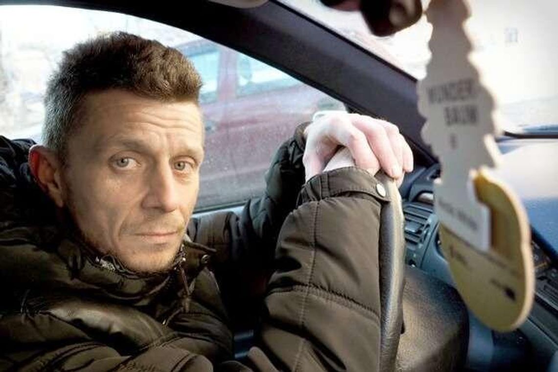 Znalazł pracę jako kierowca i zaczął spłacać dług. Wtedy urzędnicy zabrali mu prawo jazdy