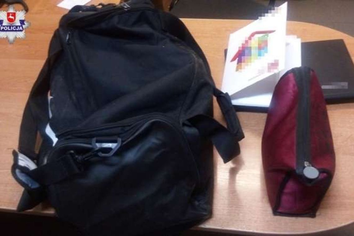 Znalazł torbę z laptopem i oddał ją policjantom. Zguba już u właściciela Znalazł torbę z laptopem i oddał ją policjantom. Zguba już u właściciela
