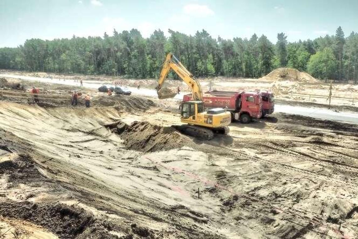 Znaleziska sprzed 10 tys. lat na budowie ekspresówki (zdjęcia)