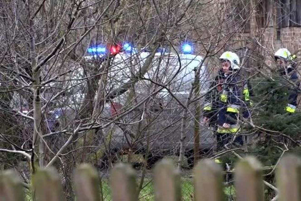 Znaleźli czterech nieprzytomnych mężczyzn, trzech nie żyje