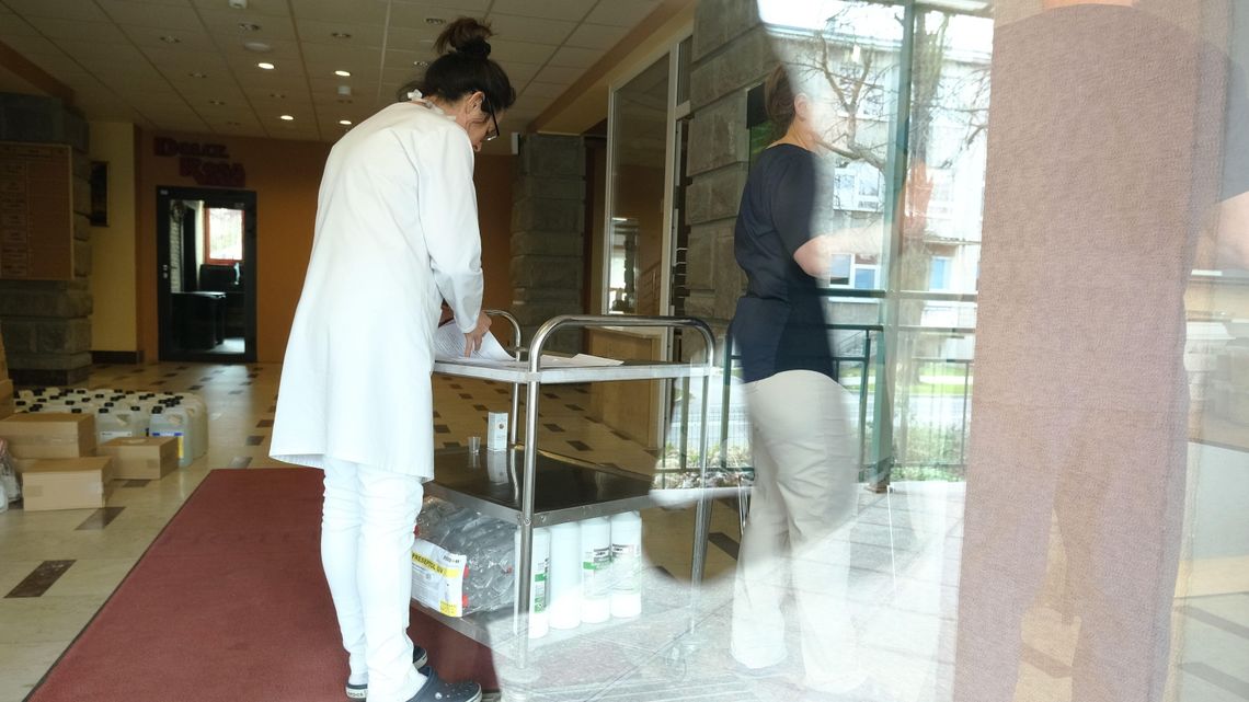 Znamy lokalizacje izolatoriów w Puławach, Chełmie, Białej Podlaskiej, Biłgoraju, Tomaszowie Lubelskim i Łukowie Znamy lokalizacje izolatoriów w Puławach, Chełmie, Białej Podlaskiej, Biłgoraju, Tomaszowie Lubelskim i Łukowie