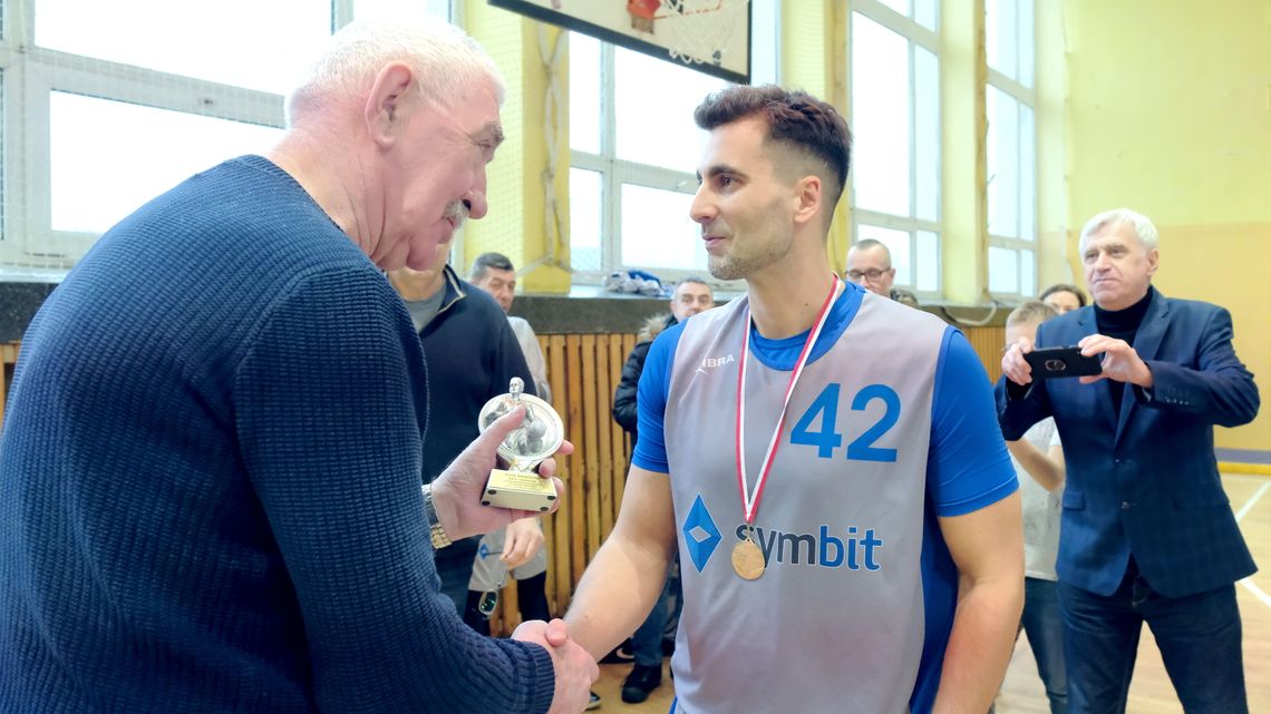 Znamy pierwsze rozstrzygnięcia rozgrywek Pod Koszami Dziennika Wschodniego Znamy pierwsze rozstrzygnięcia rozgrywek Pod Koszami Dziennika Wschodniego