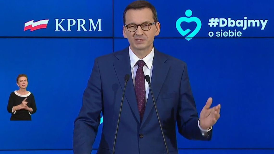 Znoszenie ograniczeń, bez maseczek na świeżym powietrzu. Konferencja premiera