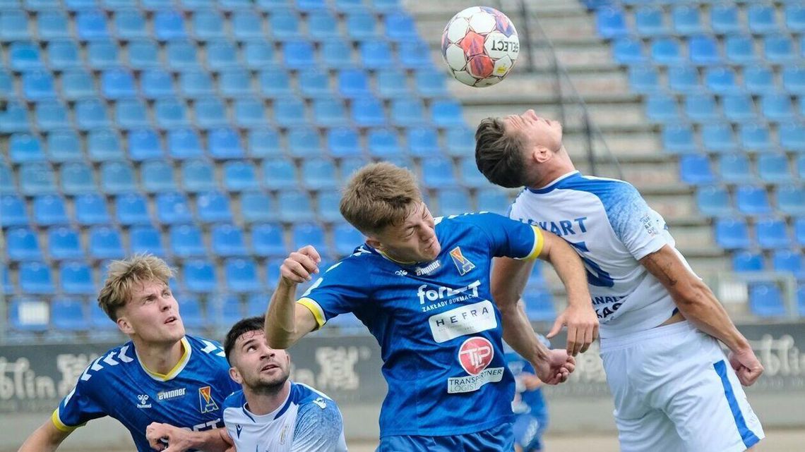 Znowu mecz z rezerwami i znowu pięć goli Lewartu Lubartów [zdjęcia]