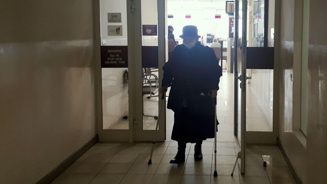 Znowu problemy z zapisami na szczepienia przeciw Covid-19. W niektórych punktach zapisy już wstrzymane