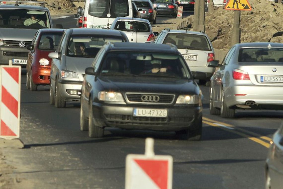 Znowu zmiany w ruchu wokół al. Warszawskiej