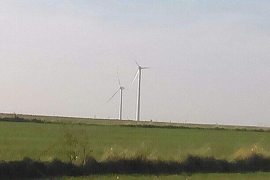 Żółkiewka: Są dwa wiatraki, a będzie ponad 20. Mieszkańcy: "Krowy przestaną się cielić" Żółkiewka: Są dwa wiatraki, a będzie ponad 20. Mieszkańcy: "Krowy przestaną się cielić"