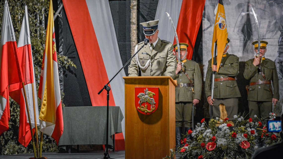 Żołnierze chełmskiego batalionu pamiętali o swoich sławnych patronach. Uroczystości w Antoniówce [zdjęcia]