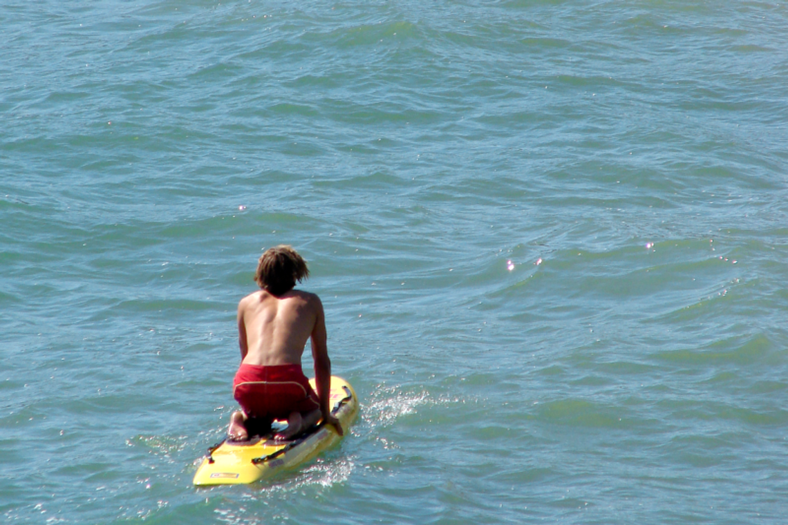 Żółtańce: Surfer uderzył głową w pomost