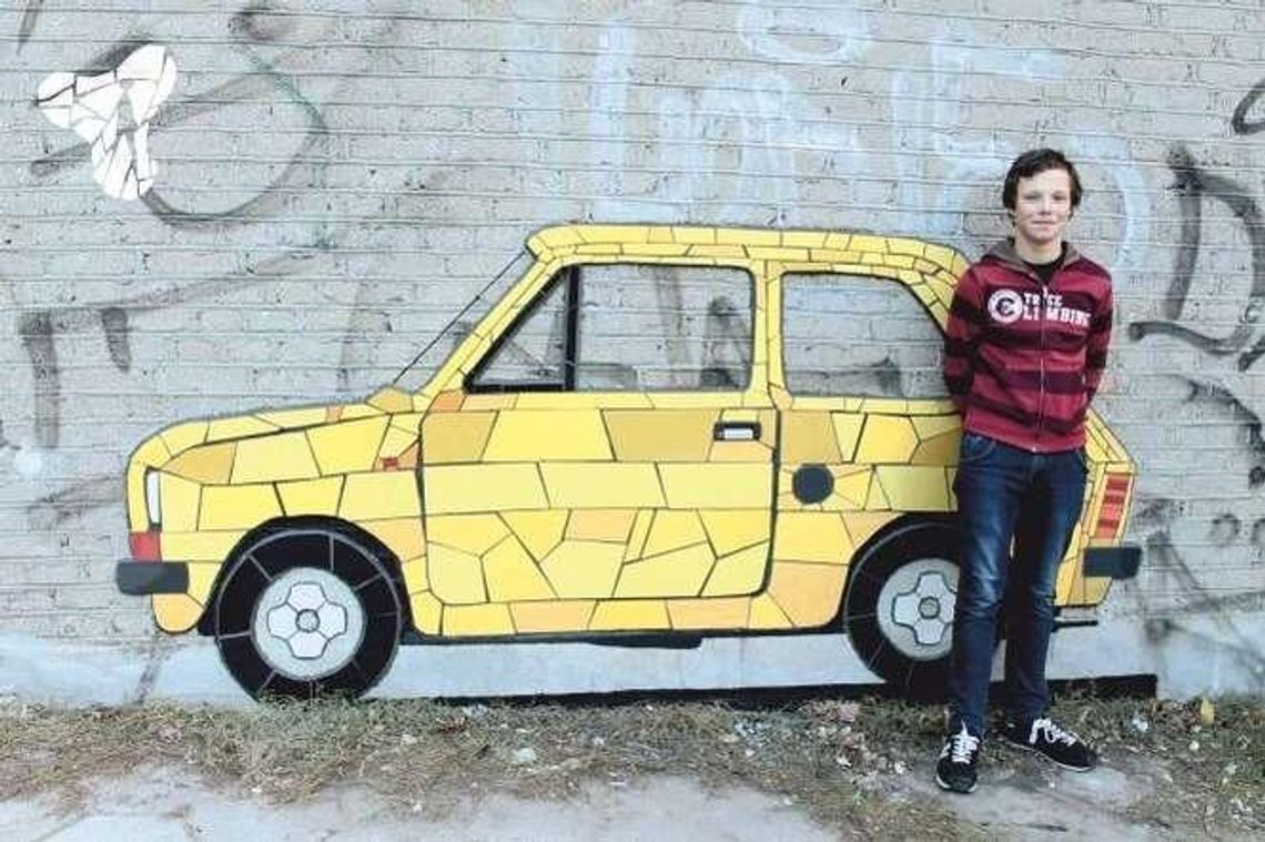 Żółty maluch z glazury, czyli nowa mozaika na LSM. "Chcemy, by ludzie uśmiechali się na ich widok"