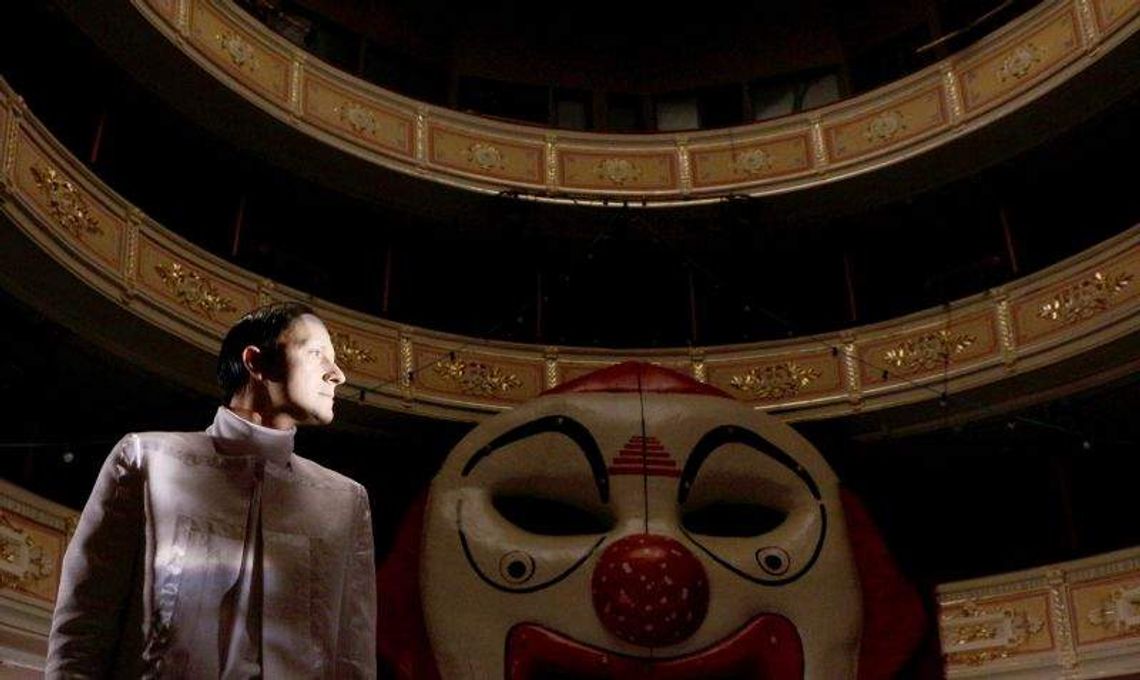 Żongler z kopytem. Premiera Mistrza i Małgorzaty