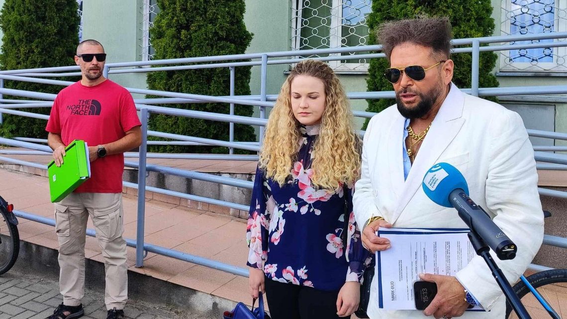 Zostali bez domów i pieniędzy. Detektyw Rutkowski: "To wyłudzenie" 