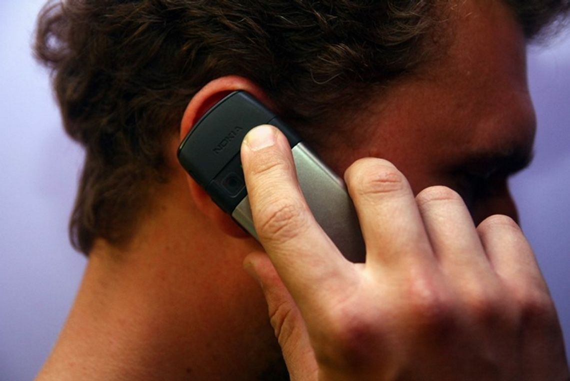 Zostali klientami firmy telekomunikcyjnej, choć nie podpisali umowy