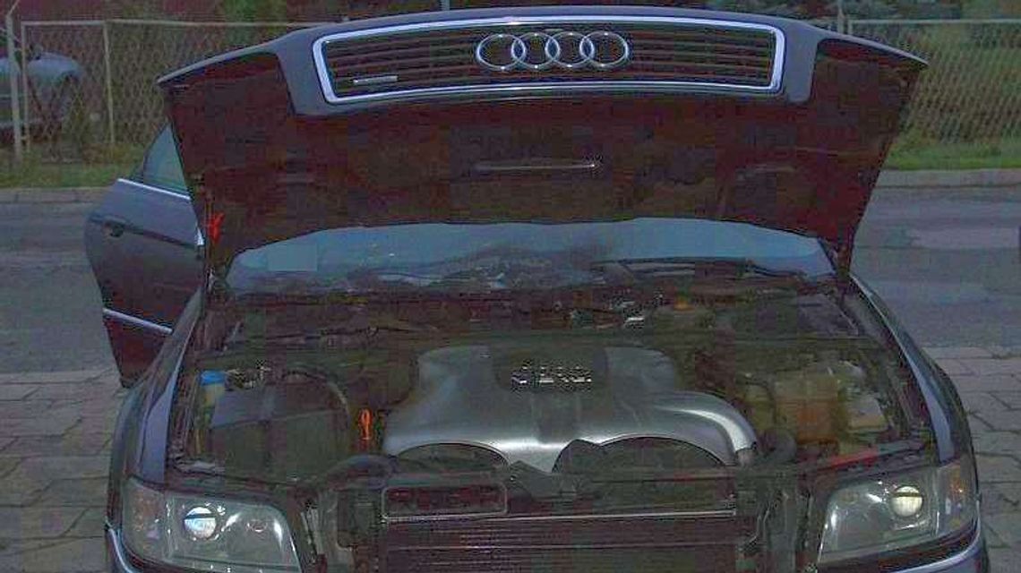 Zostawił auto na parkingu. W nocy stanęło w ogniu