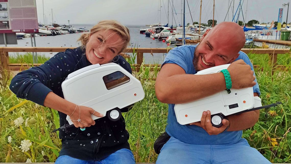 Zrezygnowali z pracy, sprzedali dom. Podróżują kamperem. "Przyciągnął nas zew podróży" Zrezygnowali z pracy, sprzedali dom. Podróżują kamperem. "Przyciągnął nas zew podróży"