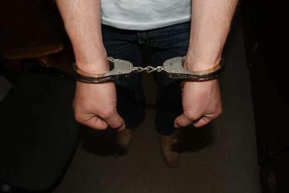 Zrujnowane wesele. Pan młody w kajdankach, żona chciała unieważnić ślub Zrujnowane wesele. Pan młody w kajdankach, żona chciała unieważnić ślub