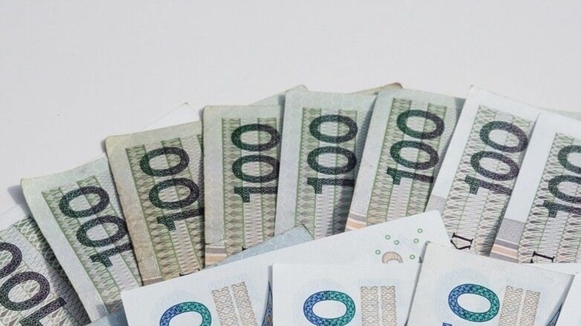 ZUS rozpoczął wypłaty 800+. Czas na złożenie wniosku do końca czerwca