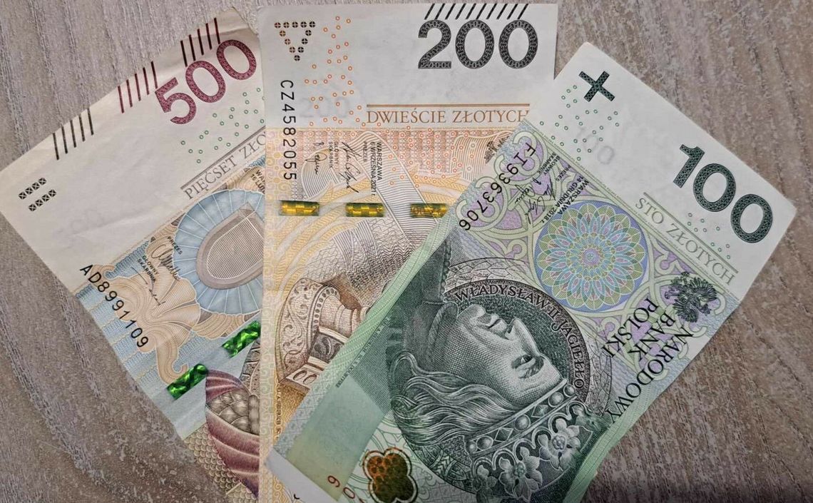 ZUS rozsyła informacje o 800 plus. Sprawdź czy od 1 stycznia otrzymasz świadczenie na dzieci