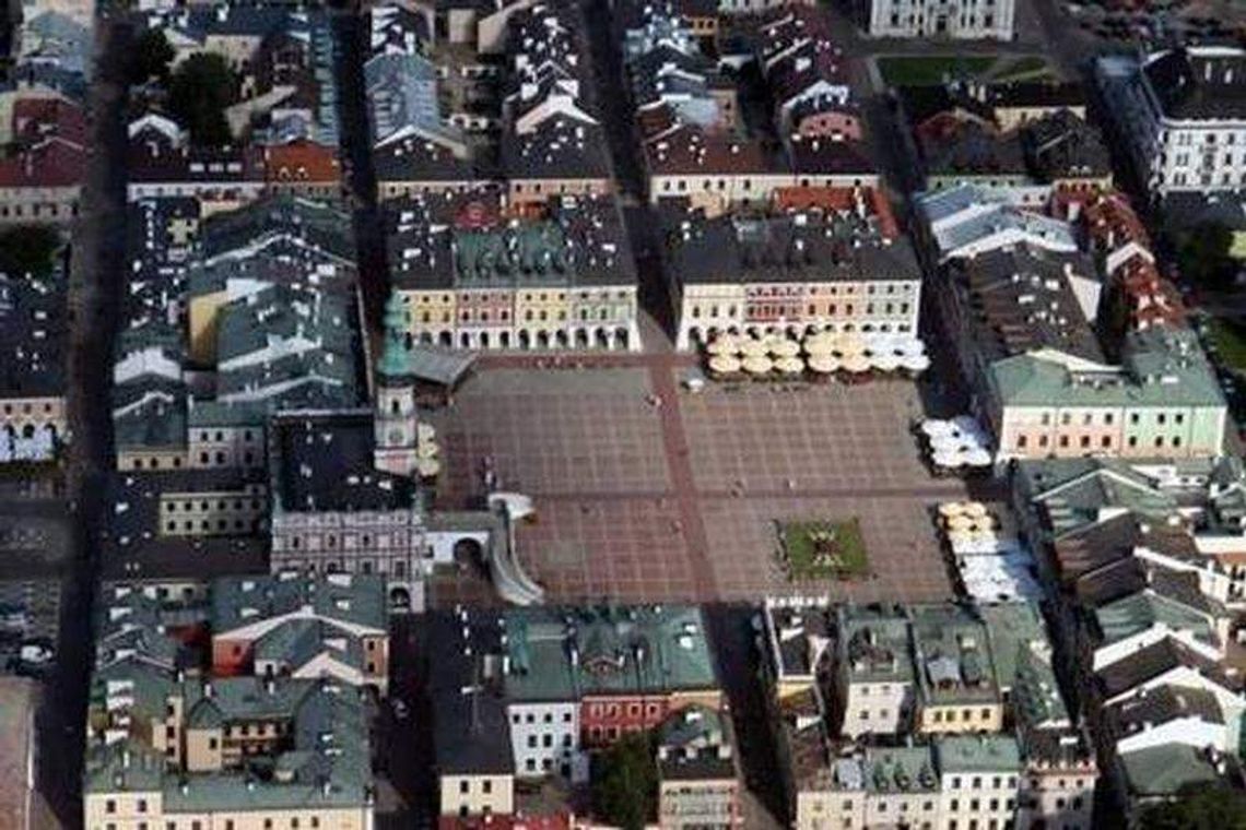 Zwiedź Zamość z przewodnikiem. Za darmo