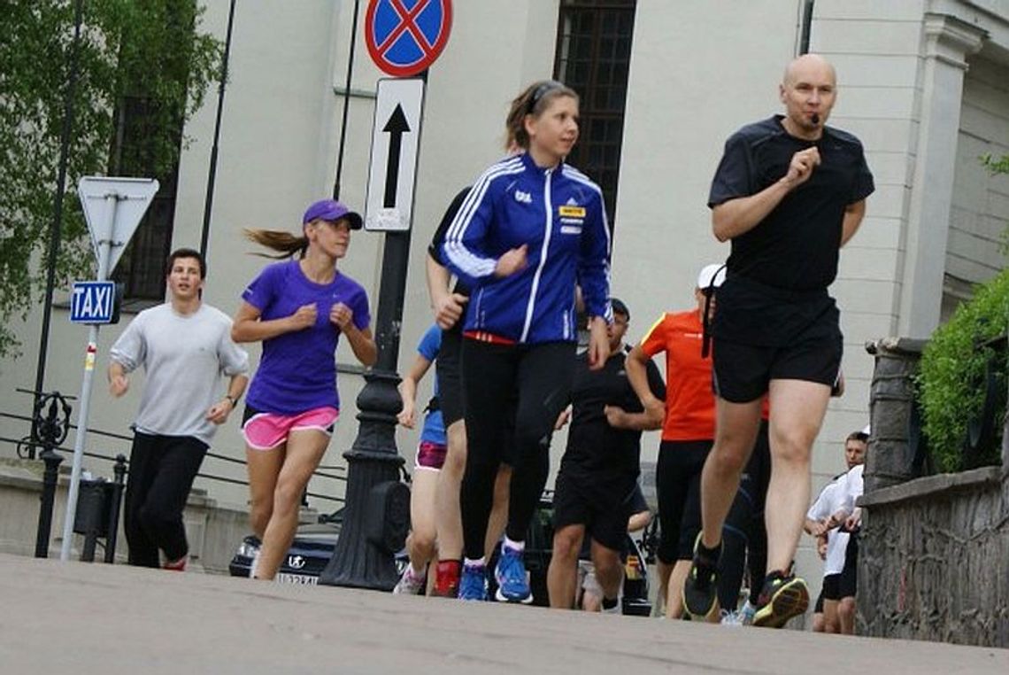 Zwiedzali Lublin w biegu (zdjęcia) Zwiedzali Lublin w biegu (zdjęcia)