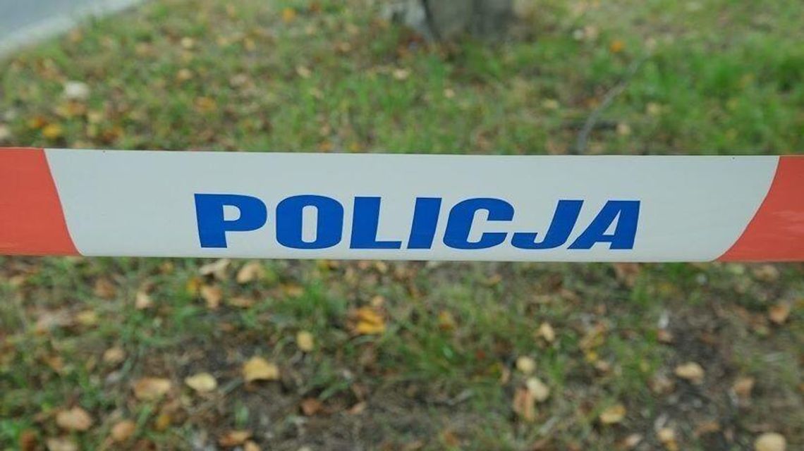 Zwłoki 64–latka w przydrożnym rowie Zwłoki 64–latka w przydrożnym rowie