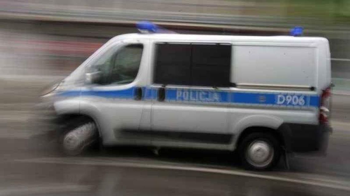 Zwłoki mężczyzny odnalezione w pustostanie. Trwa śledztwo w sprawie śmierci 45-latka