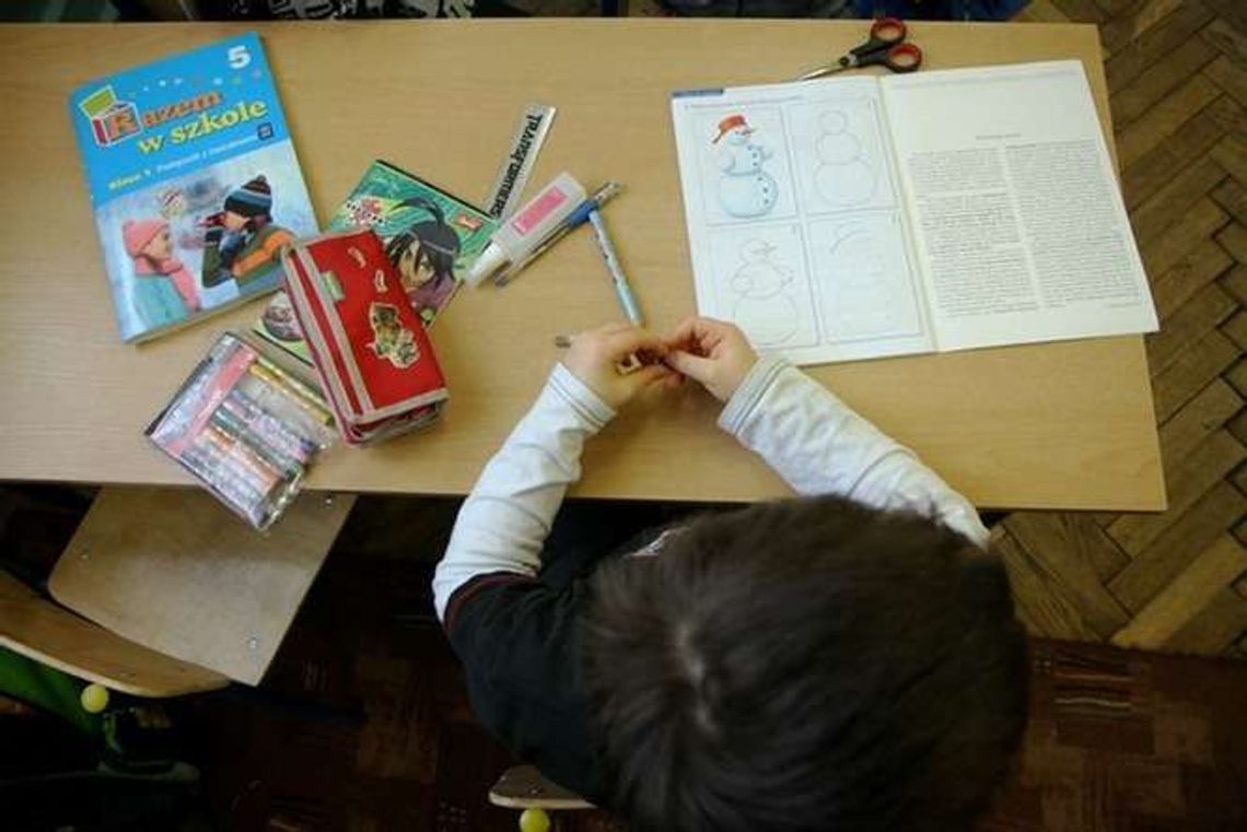 Zwolnienia z w-f, zdrowa żywność, darmowe książki. 5 najważniejszych zmian w nowym roku szkolnym