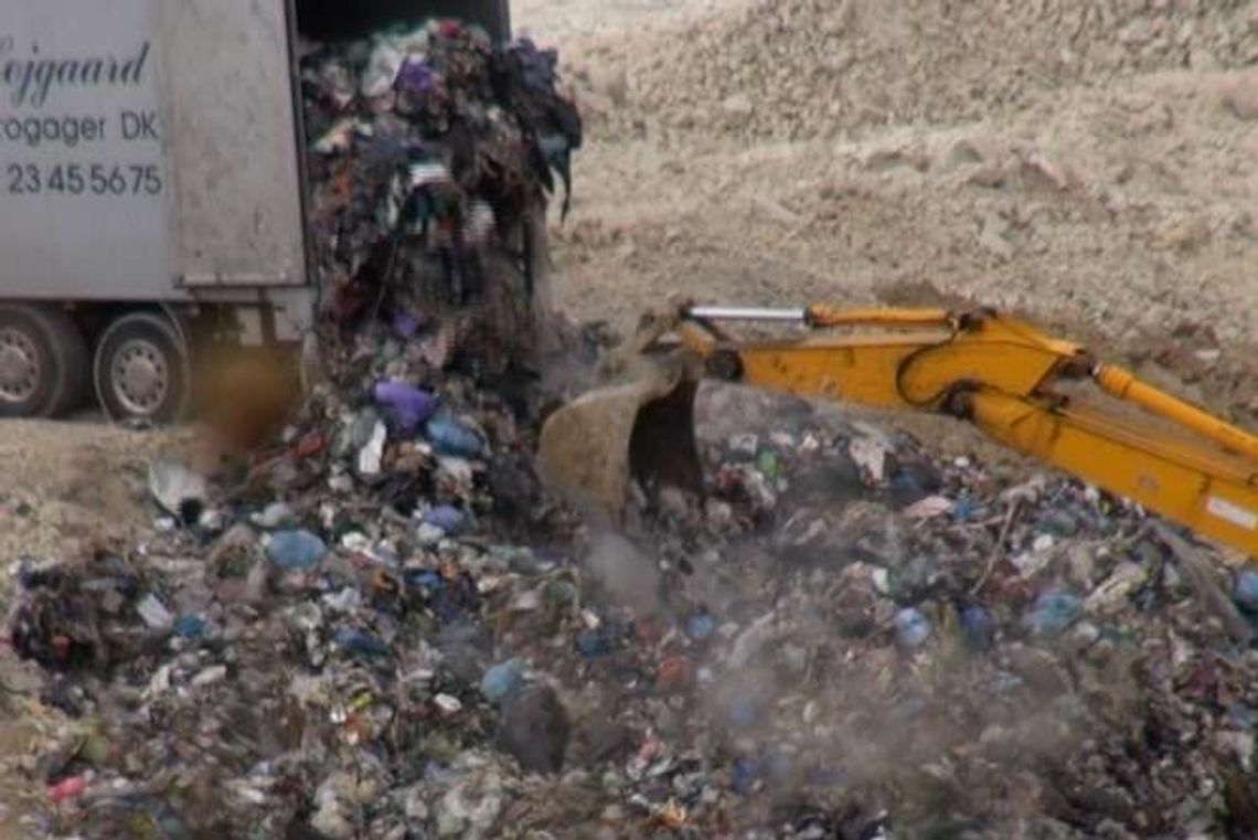 Zwozili i ukrywali pod ziemią. Śmieci zagrażały zdrowiu mieszkańców?