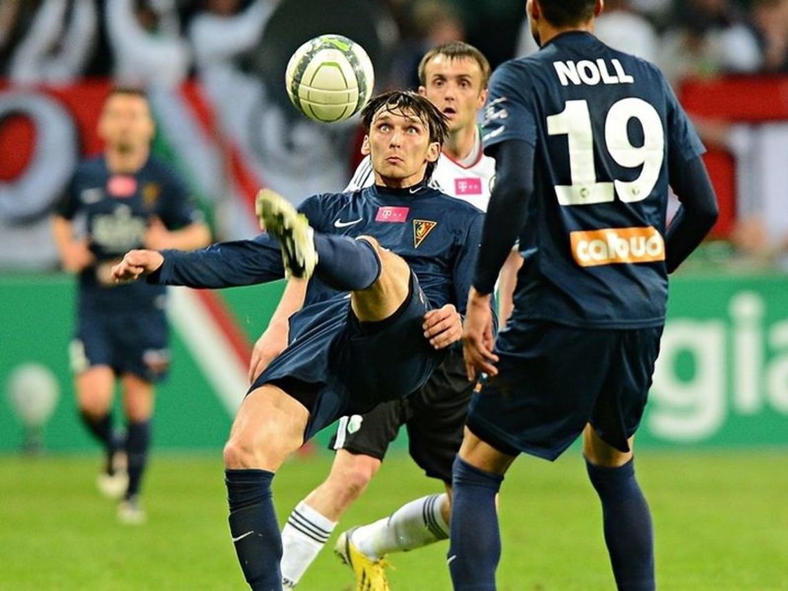 Zwycięstwa Legii i Lecha w T-Mobile Ekstraklasie Zwycięstwa Legii i Lecha w T-Mobile Ekstraklasie