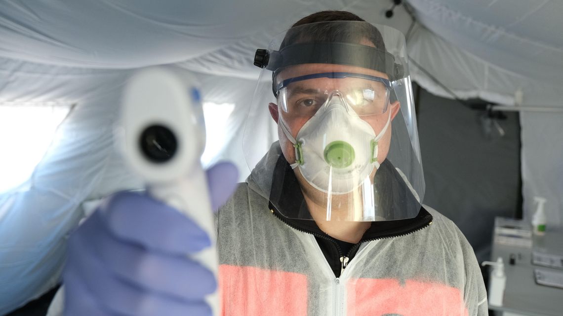 Życie jak w Matrixie, czyli początki koronawirusa w Polsce