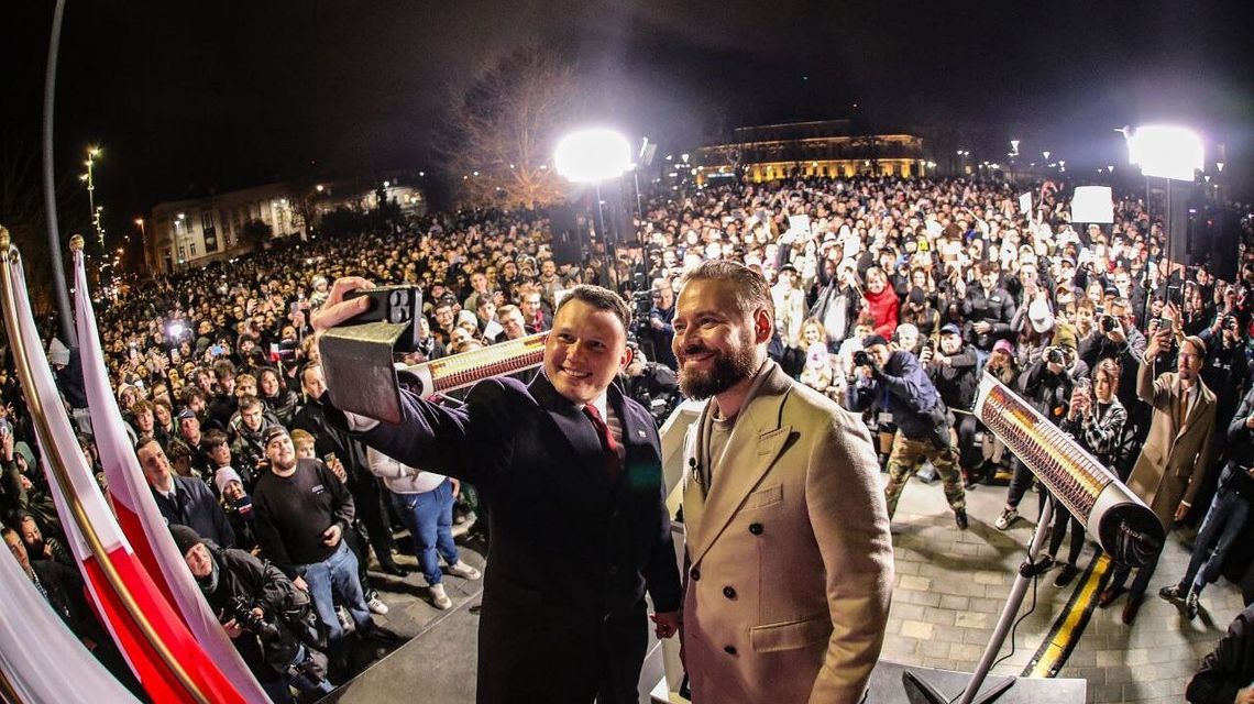 "Żyjemy w państwie dziadowskim". Mentzen w Lublinie na scenie z twórcą Kanału Zero 