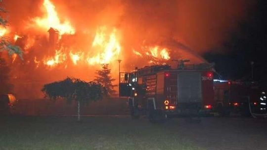 Pożar restauracji \"Trzy Dęby\" Pożar restauracji \"Trzy Dęby\"