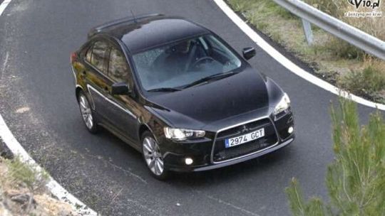 Mitsubishi lancer (nr 15) 