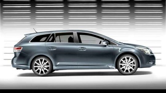 Toyota avensis (nr 24)