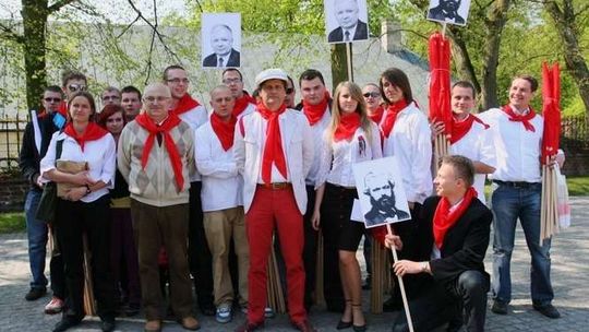 Palikot czyta Kaczyńskiego