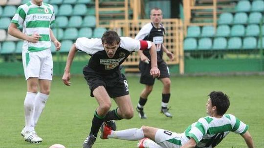 Górnik II remisuje z Izolatorem.