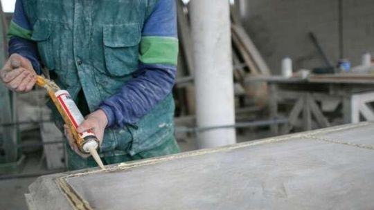 Budowa sarkofagu prezydenckiej pary