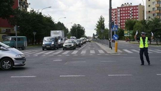 Policjant ruchu drogowego 2010 - zdjęcia policji