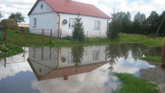 Pawłów (gm. Rejowiec Fabryczny): Krajobraz po ulewie Pawłów (gm. Rejowiec Fabryczny): Krajobraz po ulewie