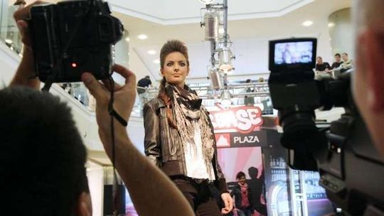 Pokaz mody w Plaza Center.