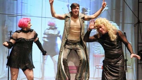 Konfrontacje Teatralne: \"Idź w noc, Margot”.